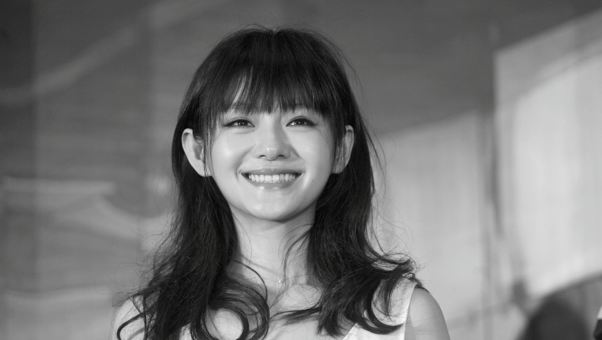 俄罗斯大叔用苏35战斗机尾流烘衣,香港澳门彩开奖记录开奖结果2025,整体规划执行讲解_静态版V5.7